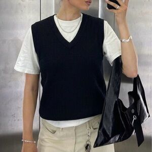 Merona Black Ribbed V-Neck Sweater Vest